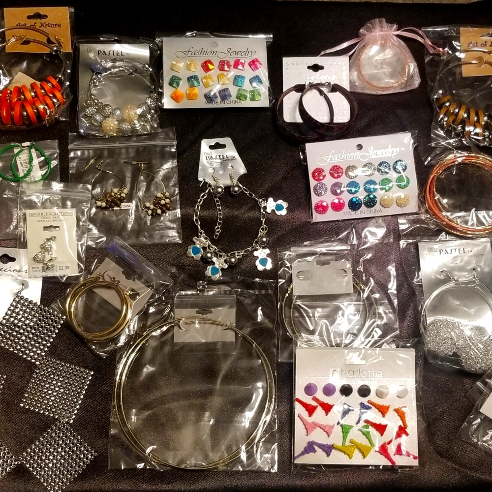 Pierced Earrings Lot 4
